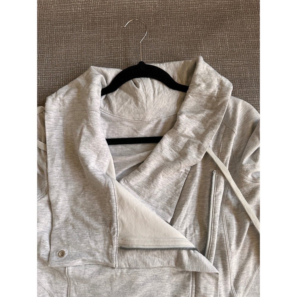 Lululemon Kanto Catch Me Jacket Heathered Grey Asymmetric Zip Size 6 W4AZ6S - Picture 4 of 13